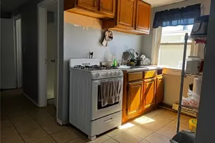 194 Pavilion Ave, Providence, RI 02905 - Photo 23