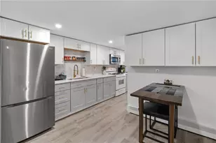 129 Lefrancois Blvd, Woonsocket, RI 02895 - Photo 5