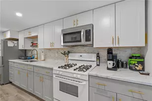 129 Lefrancois Blvd, Woonsocket, RI 02895 - Photo 7