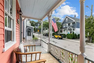 46 Hammond St, Newport, RI 02840 - Photo 3