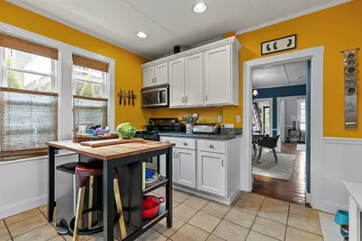 46 Hammond Street, Newport, RI 02840 - Photo 11