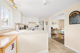 20 Saltaire Ave, Narragansett, RI 02882 - Photo 15