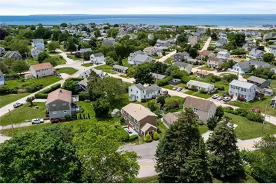 20 Saltaire Avenue, Narragansett, RI 02882 - Photo 3