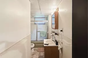 628 Robinson St, Woonsocket, RI 02895 - Photo 13
