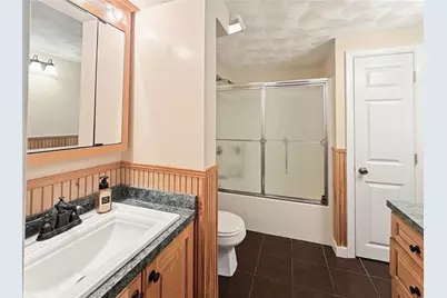 628 Robinson Street, Woonsocket, RI 02895 - Photo 27