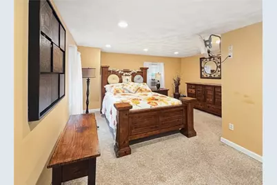 628 Robinson Street, Woonsocket, RI 02895 - Photo 29