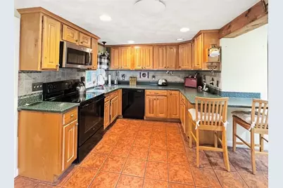 628 Robinson Street, Woonsocket, RI 02895 - Photo 19