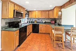 628 Robinson St, Woonsocket, RI 02895 - Photo 19