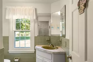 41 Kirby Ave, Warwick, RI 02889 - Photo 19