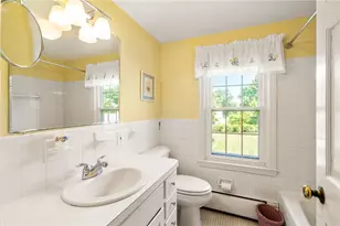41 Kirby Ave, Warwick, RI 02889 - Photo 27
