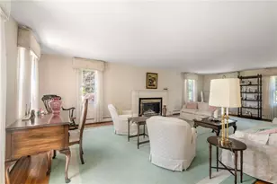 41 Kirby Ave, Warwick, RI 02889 - Photo 5