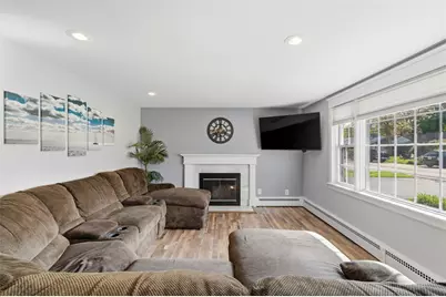 43 New Britain Drive, Warwick, RI 02889 - Photo 5