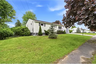 131 Woodland Avenue, Cranston, RI 02920 - Photo 3