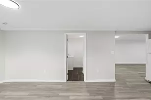 131 Woodland Ave, Cranston, RI 02920 - Photo 25