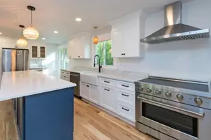 39 Mann School Rd, Smithfield, RI 02917 - Photo 5