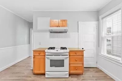 112 Pomona Avenue, Providence, RI 02908 - Photo 9