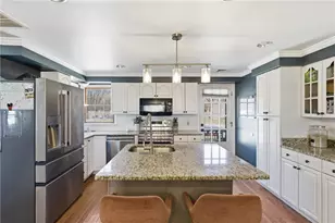 52 Viking Dr, Portsmouth, RI 02871 - Photo 11