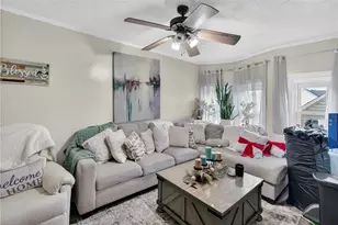 68 Whitmarsh St, Providence, RI 02907 - Photo 25