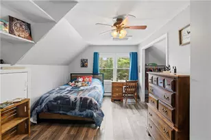 663 Round Top Rd, Burrillville, RI 02830 - Photo 15