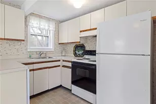 6 Baldwin Rd, Middletown, RI 02842 - Photo 15
