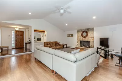 7 White Birch Road, Cranston, RI 02920 - Photo 3