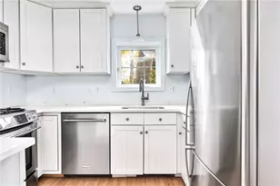 52 County Rd, Barrington, RI 02806 - Photo 5