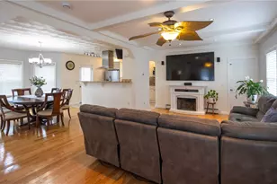 34 Shore Rd, East Providence, RI 02915 - Photo 11
