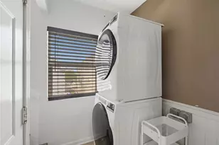 50 Primrose St, Pawtucket, RI 02860 - Photo 5