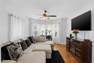 50 Primrose St, Pawtucket, RI 02860 - Photo 9