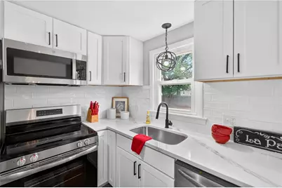 859 Church Avenue, Warwick, RI 02889 - Photo 7