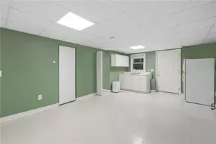 637 Read School House Rd, Coventry, RI 02816 - Photo 35