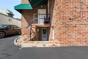 23 S Angell St, Providence, RI 02906 - Photo 23