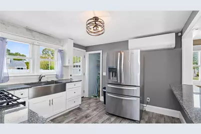 339 George Arden Avenue, Warwick, RI 02886 - Photo 9