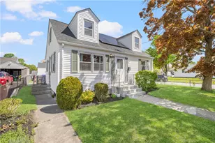 106 Martin St, Pawtucket, RI 02861 - Photo 3