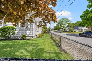 106 Martin St, Pawtucket, RI 02861 - Photo 29