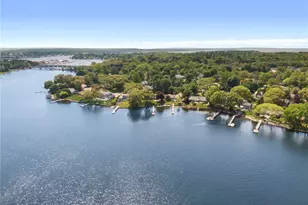 29 Riverside Dr, Barrington, RI 02806 - Photo 11