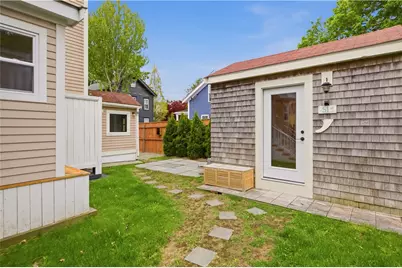 51 Callender Avenue, Newport, RI 02840 - Photo 31