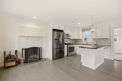51 Callender Avenue, Newport, RI 02840 - Photo 9