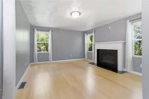 57 Hunters Crossing Dr, Coventry, RI 02816 - Photo 9