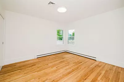 25 Pensaukee Avenue, North Providence, RI 02911 - Photo 23