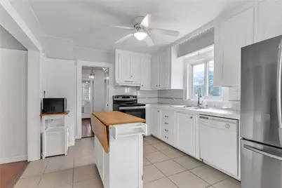 325 Church Avenue, Warwick, RI 02889 - Photo 7