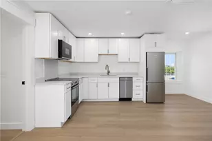 23 Melrose St, East Greenwich, RI 02818 - Photo 1