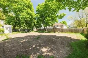 60 Centre St, East Providence, RI 02916 - Photo 5
