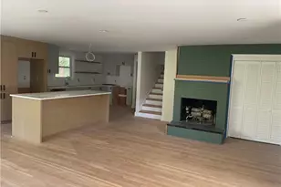 28 Hilltop Dr, Warwick, RI 02818 - Photo 11