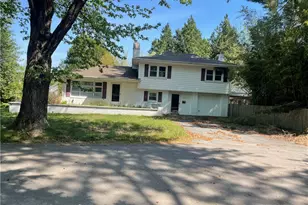 28 Hilltop Dr, Warwick, RI 02818 - Photo 1