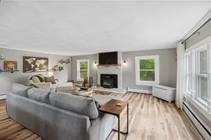 685 Round Top Rd, Burrillville, RI 02830 - Photo 9