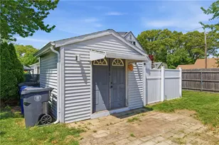 191 Long View Dr, Warwick, RI 02886 - Photo 31