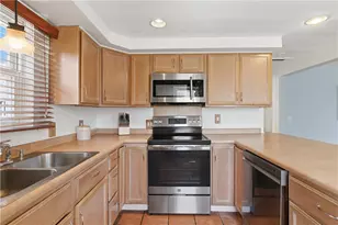 191 Long View Dr, Warwick, RI 02886 - Photo 17