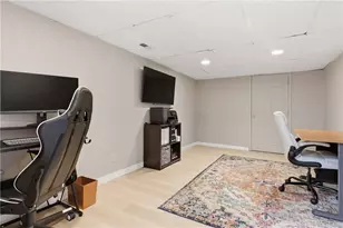 191 Long View Dr, Warwick, RI 02886 - Photo 23