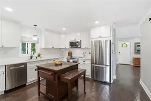 91 Sowams Rd, Barrington, RI 02806 - Photo 3